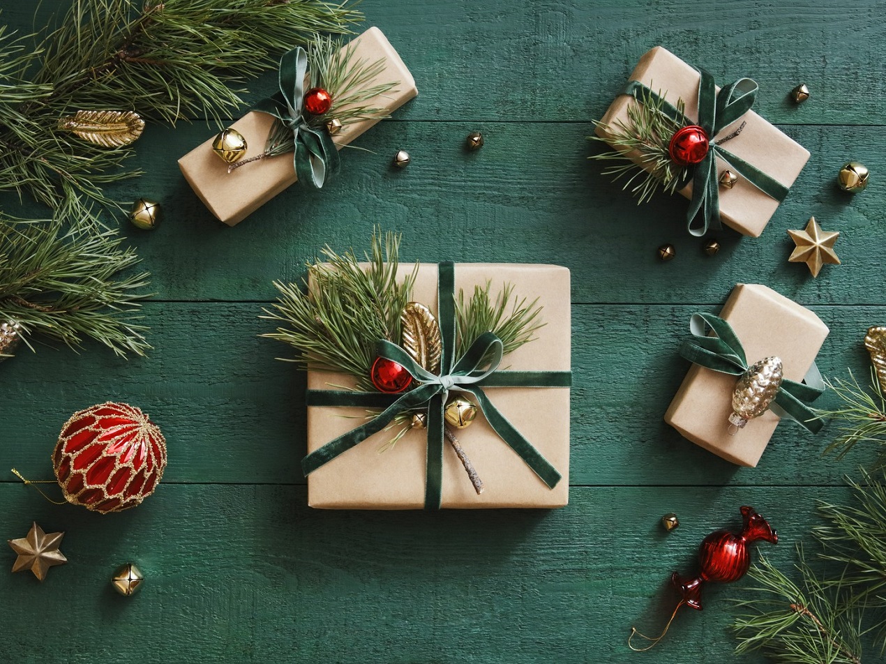 Jakie wybrać pudełka świąteczne w firmie, by zrobić dobre wrażenie?